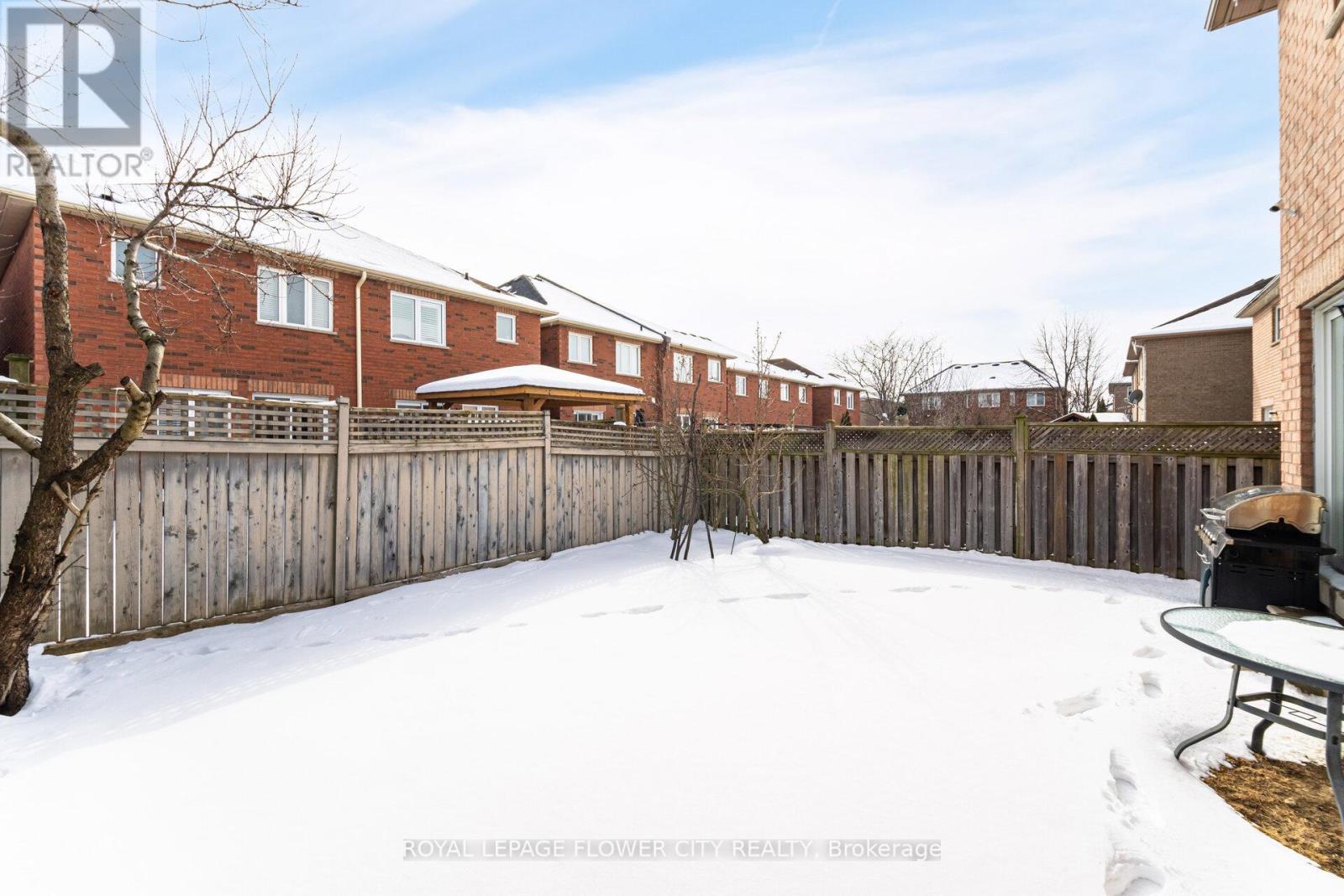 Photo 33 of 3040 Bentley Drive, Mississauga ON