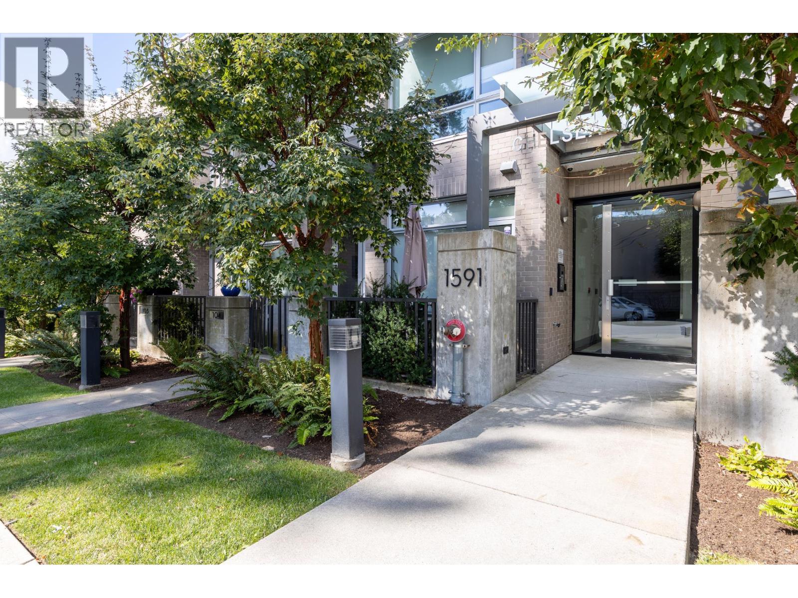 Photo 1 of 205 1591 Bowser Avenue, North Vancouver BC