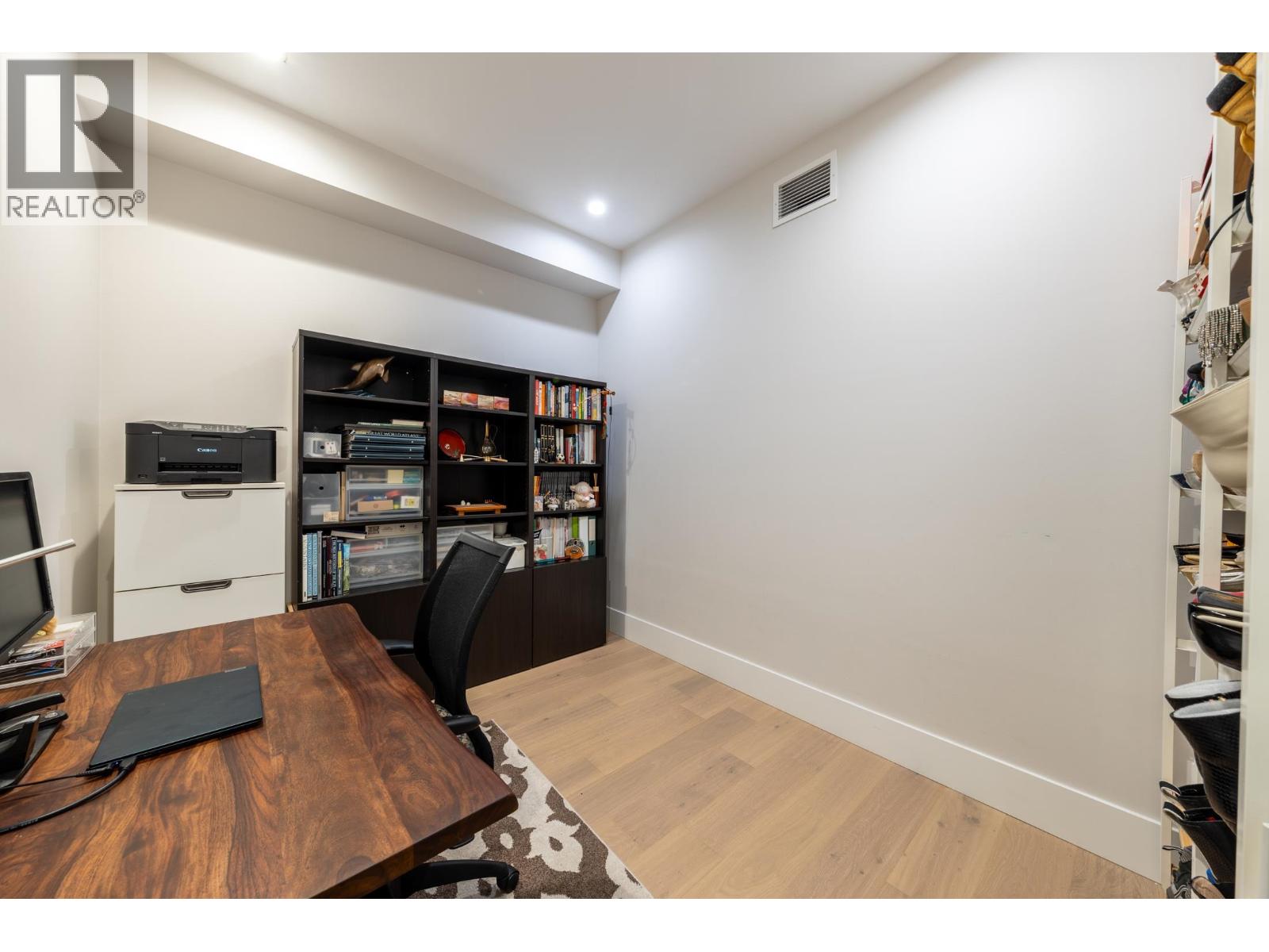 Photo 26 of 205 1591 Bowser Avenue, North Vancouver BC