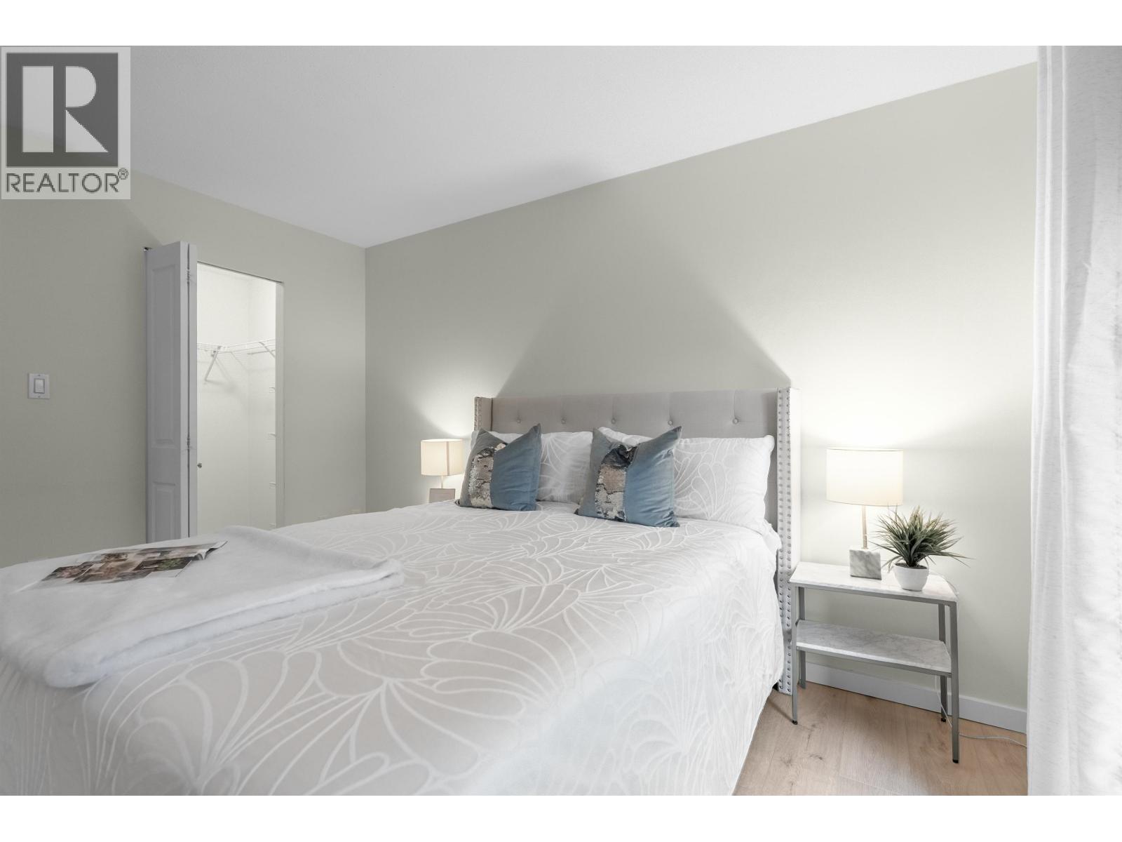Photo 10 of 5102 5111 Garden City Road, Richmond BC