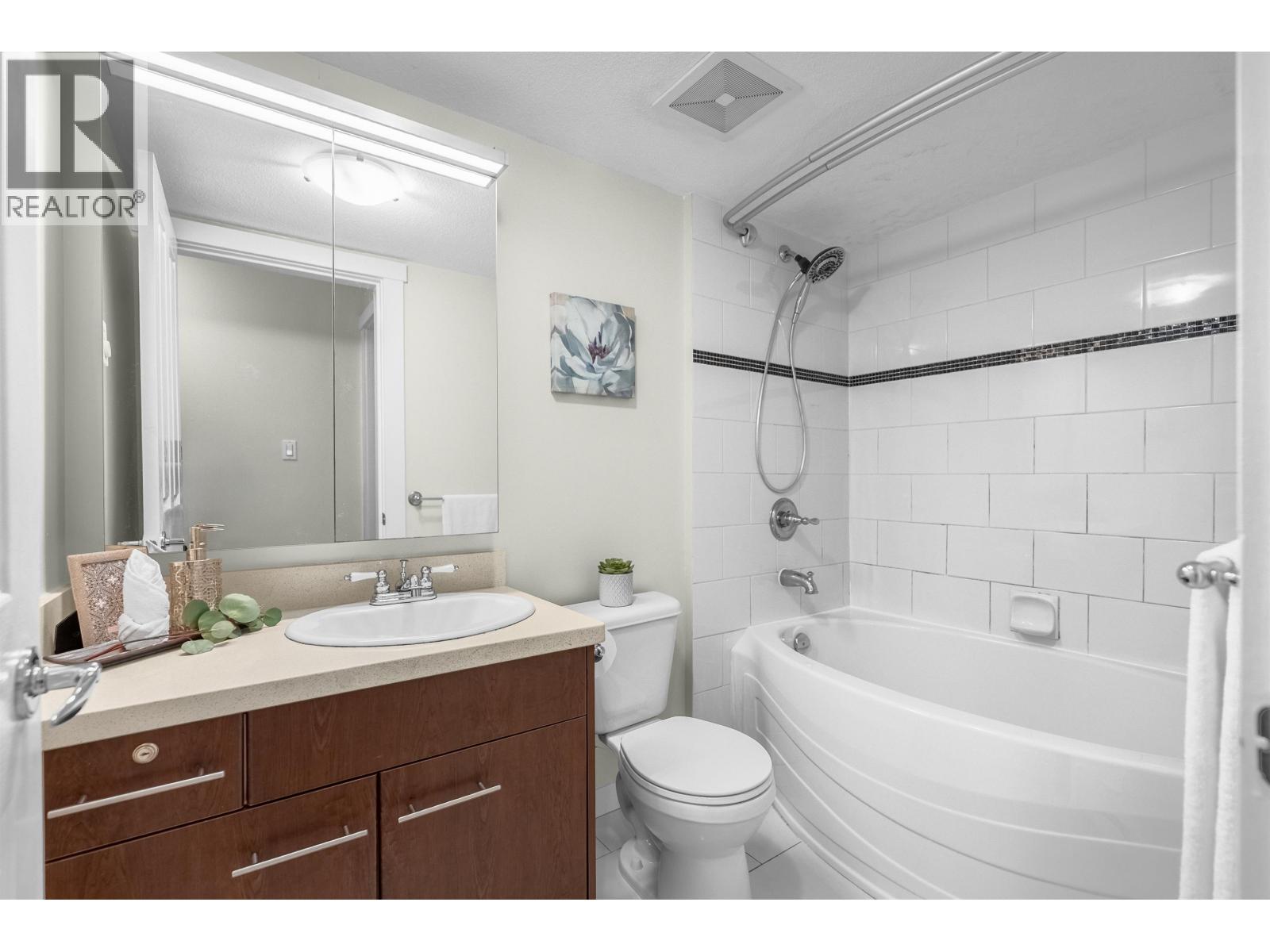 Photo 21 of 5102 5111 Garden City Road, Richmond BC