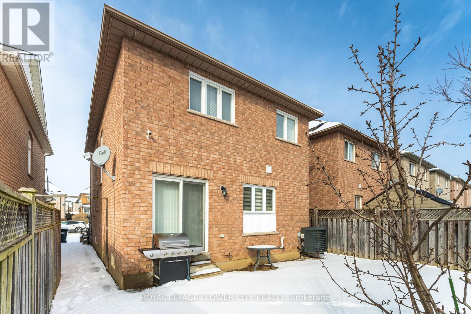Photo 34 of 3040 Bentley Drive, Mississauga ON