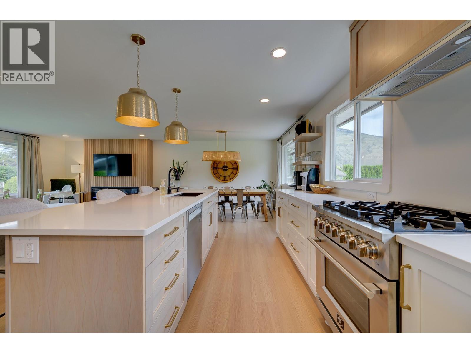Photo 15 of 763 Morven Drive, Kamloops BC