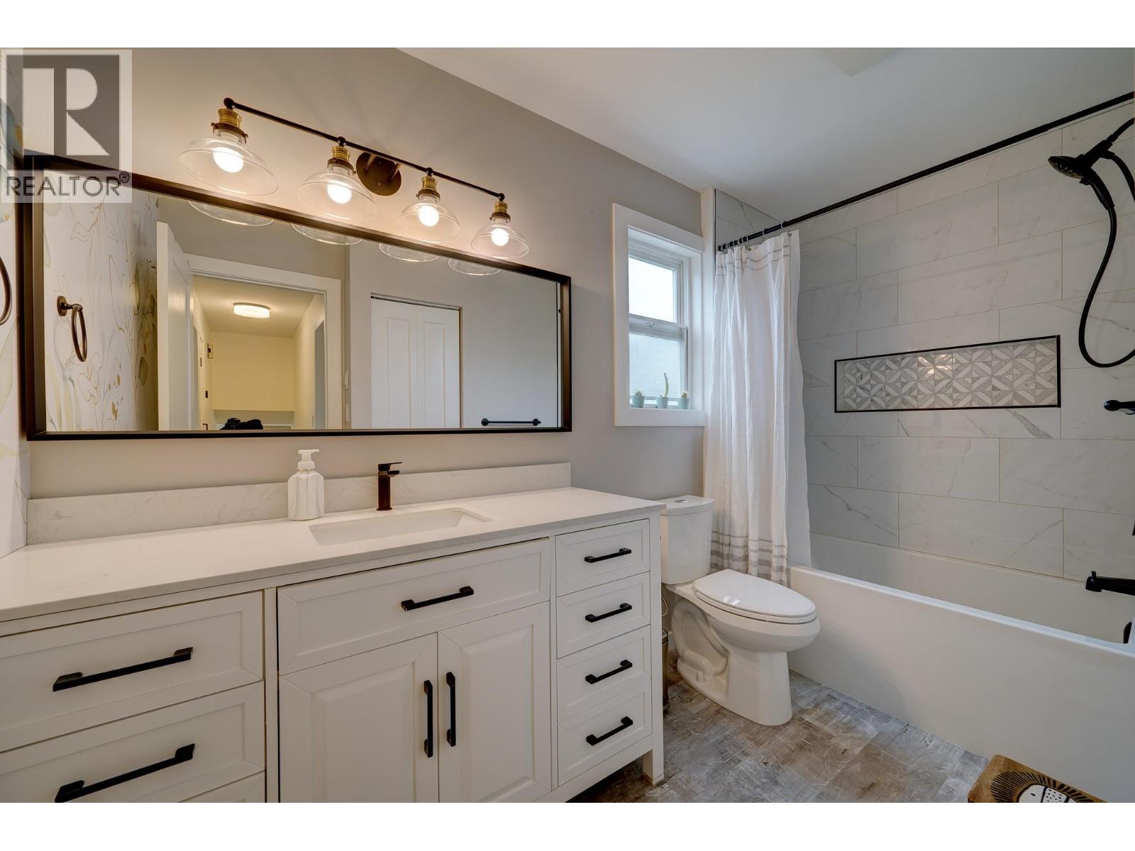 Photo 19 of 763 Morven Drive, Kamloops BC