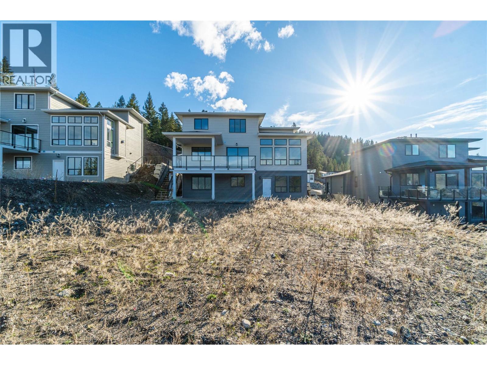 Photo 11 of 1762 Balsam Place, Kamloops BC