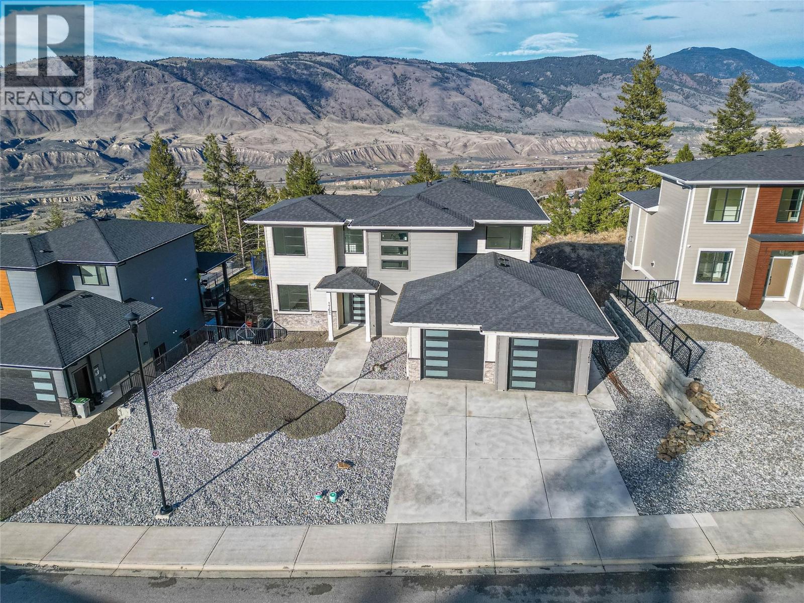 Photo 4 of 1762 Balsam Place, Kamloops BC