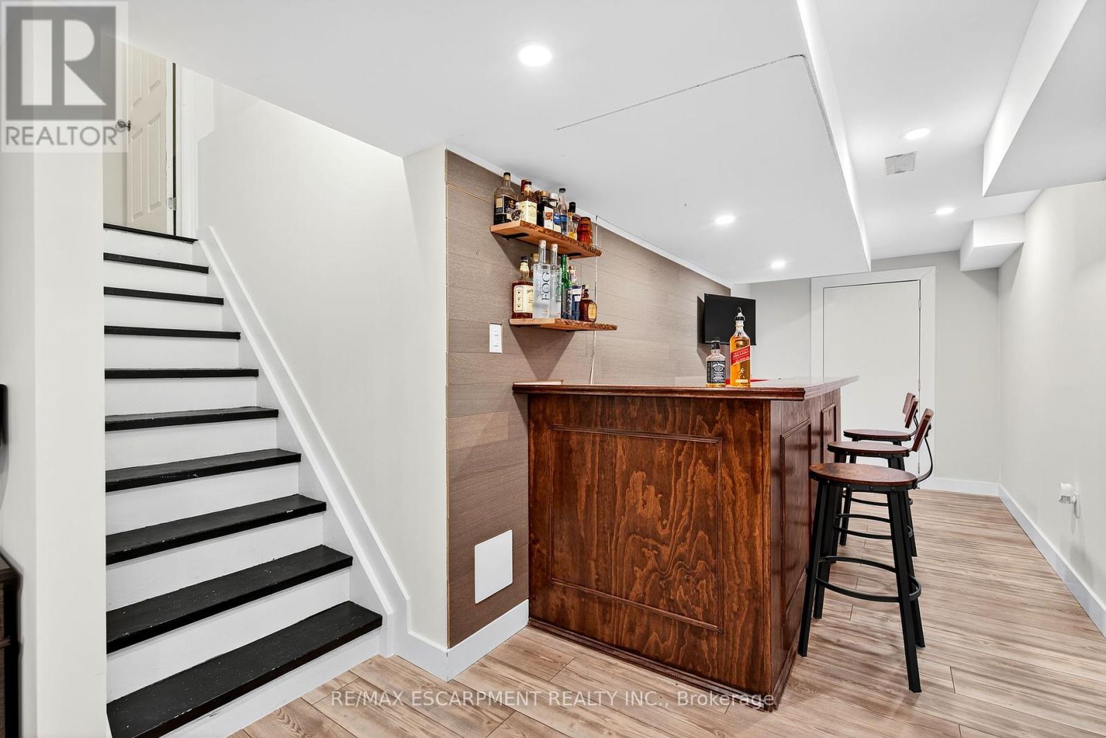 Photo 7 of 161 Nisbet Boulevard, Hamilton ON