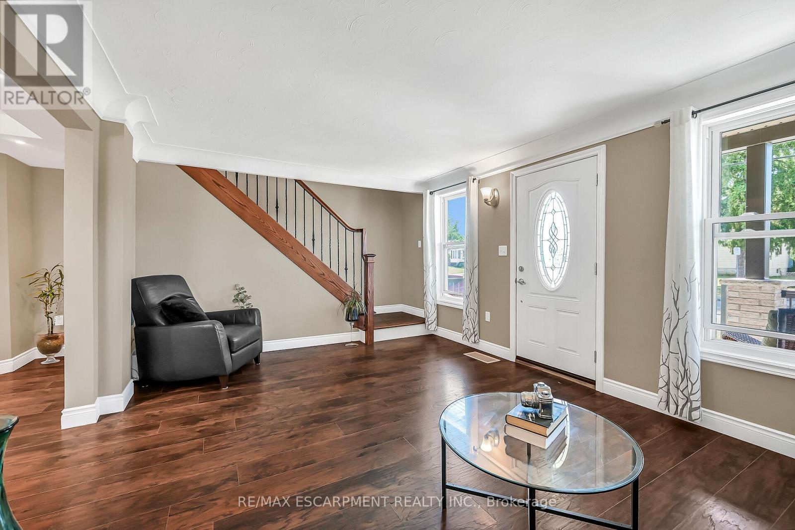 Single Family House for Sale in  COCHRANE ROAD Hamilton (Rosedale) 