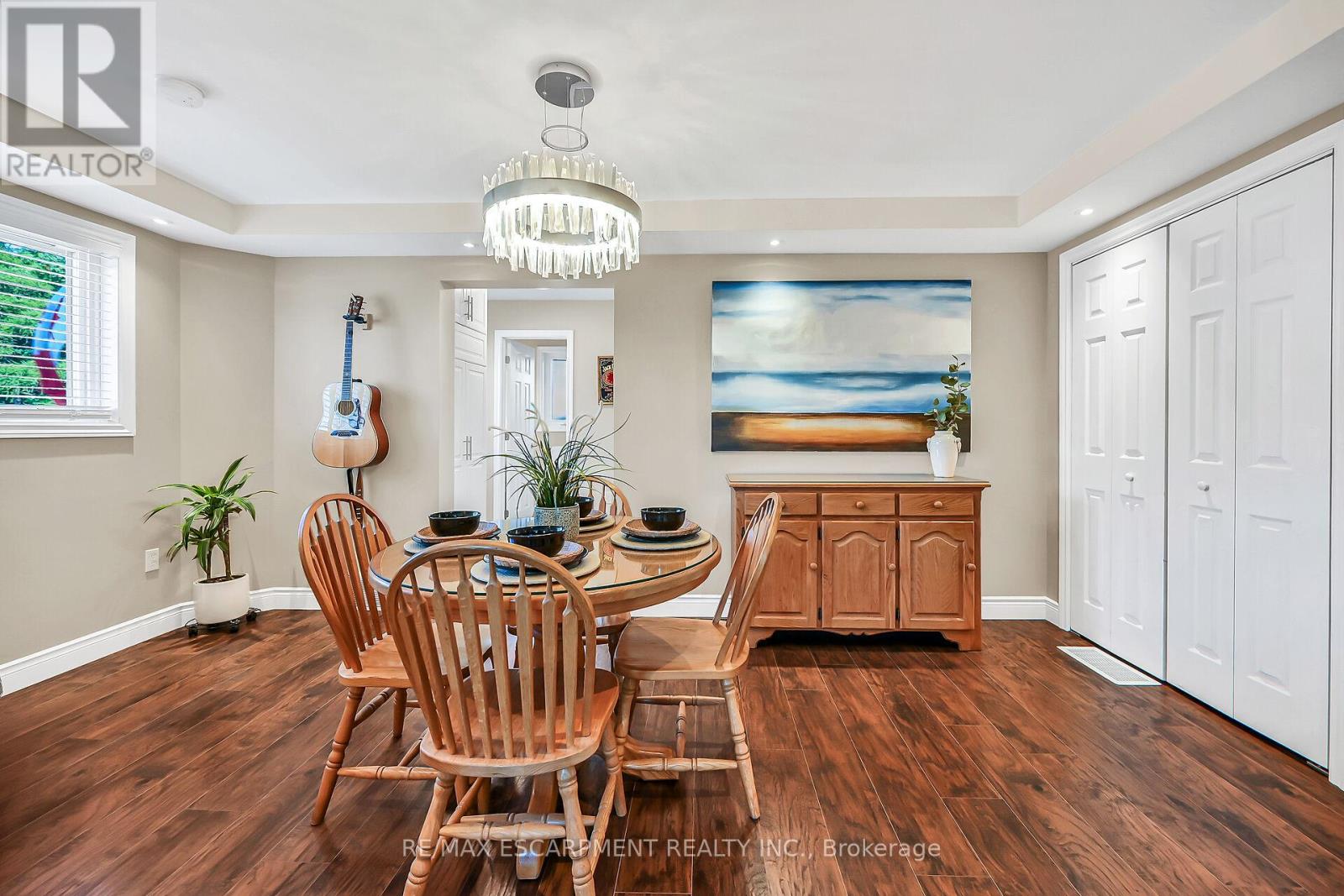 Single Family House for Sale in  COCHRANE ROAD Hamilton (Rosedale) 