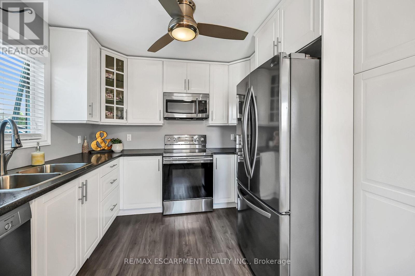Single Family House for Sale in  COCHRANE ROAD Hamilton (Rosedale) 