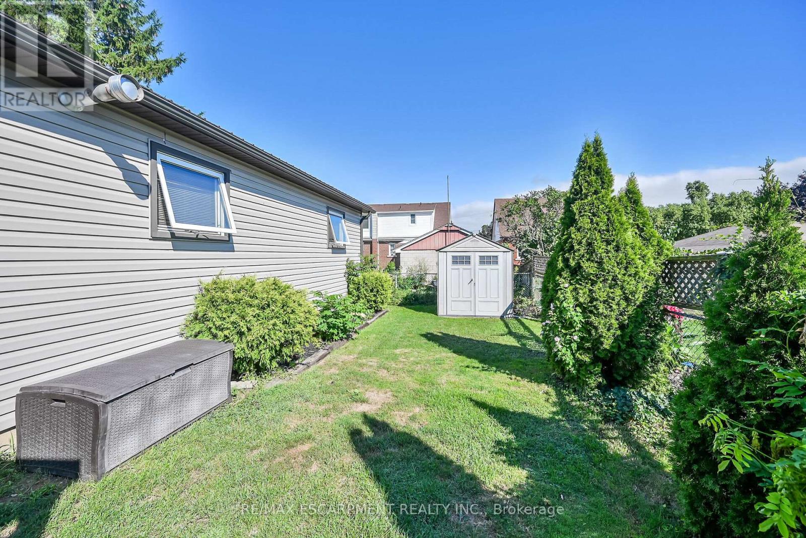 Single Family House for Sale in  COCHRANE ROAD Hamilton (Rosedale) 
