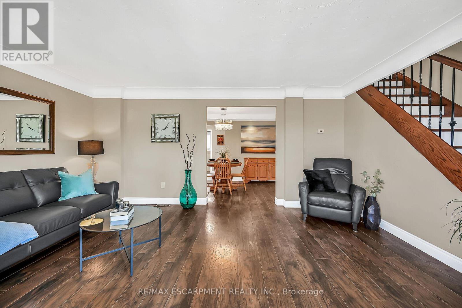 Single Family House for Sale in  COCHRANE ROAD Hamilton (Rosedale) 