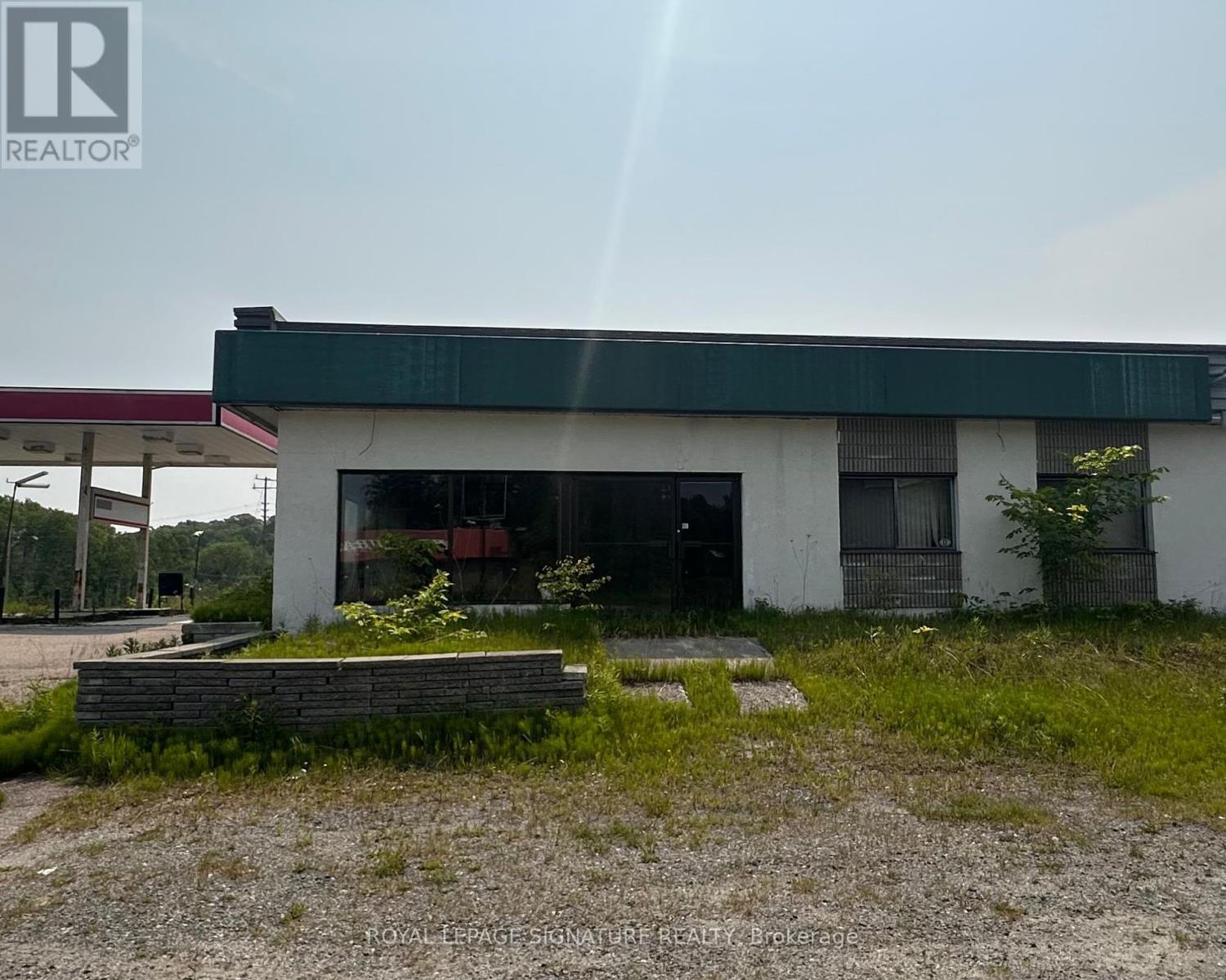 Photo 4 of 993 Lake Joseph Road, Seguin ON