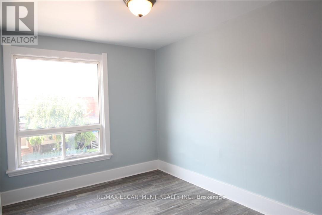 Photo 19 of 701 Wilson Street, Hamilton ON