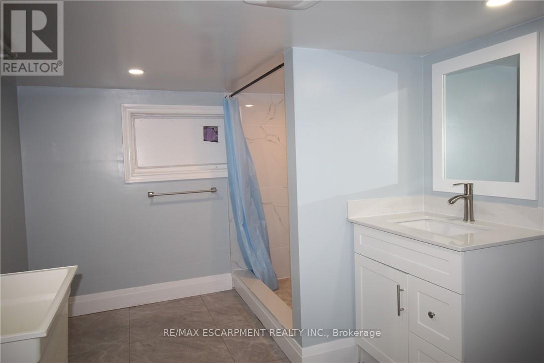 Photo 46 of 701 Wilson Street, Hamilton ON