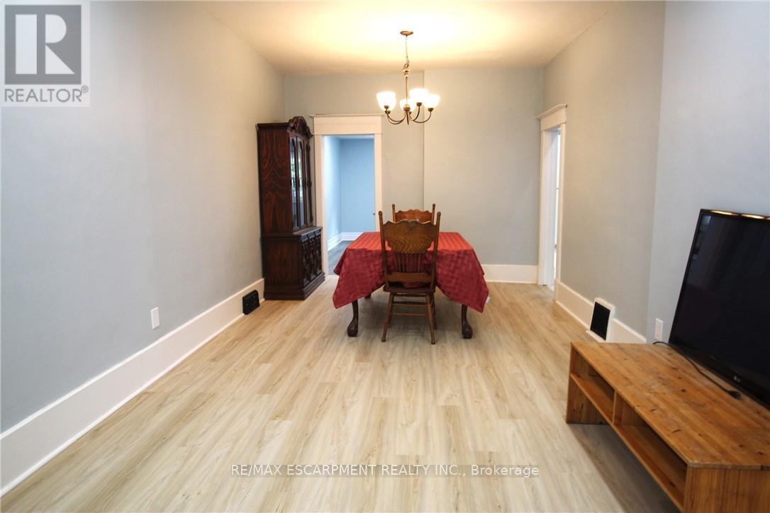 Photo 5 of 701 Wilson Street, Hamilton ON