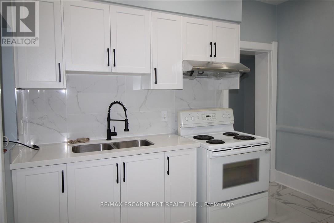 Photo 8 of 701 Wilson Street, Hamilton ON
