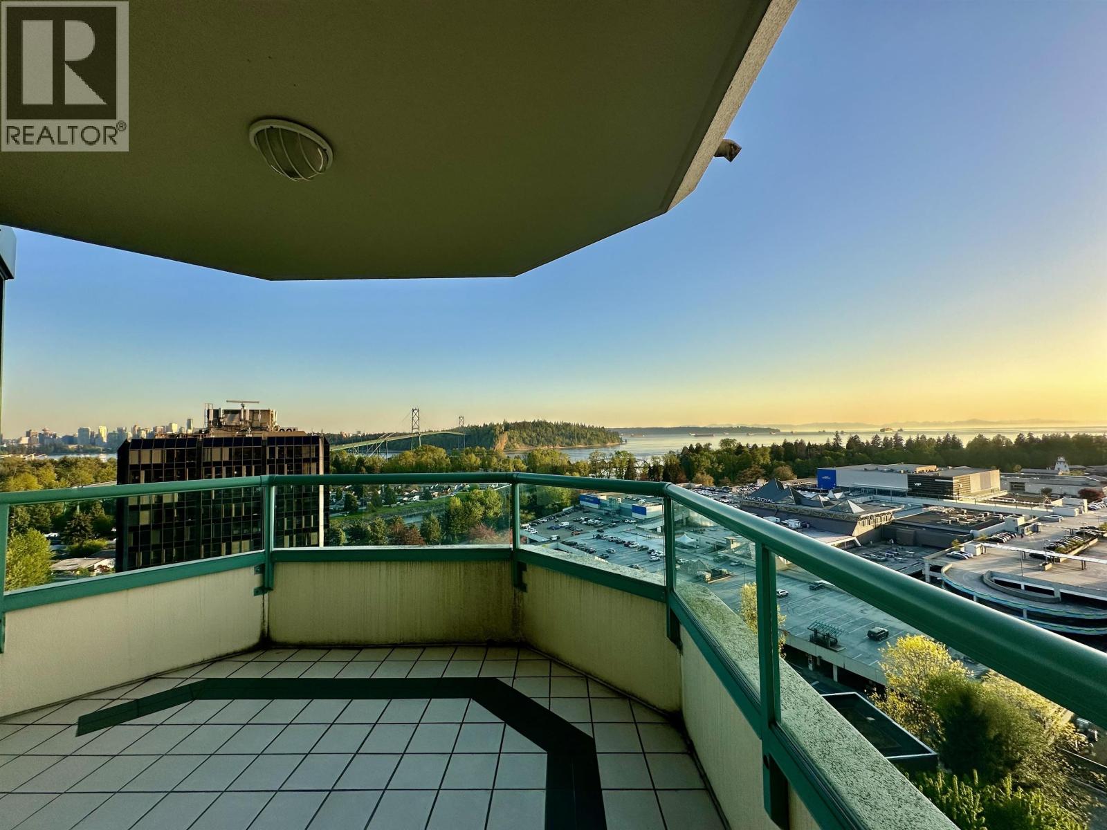 20C 338 TAYLOR WAY, West Vancouver