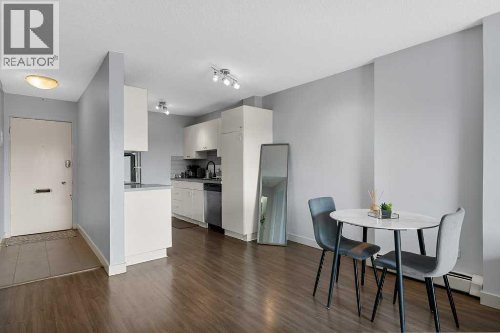 Single Family House for Sale in D   Avenue SW Cliff Bungalow Calgary 