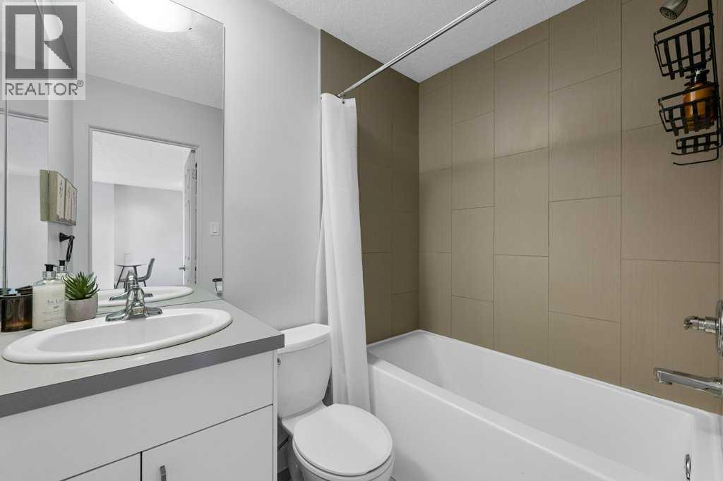 Single Family House for Sale in D   Avenue SW Cliff Bungalow Calgary 