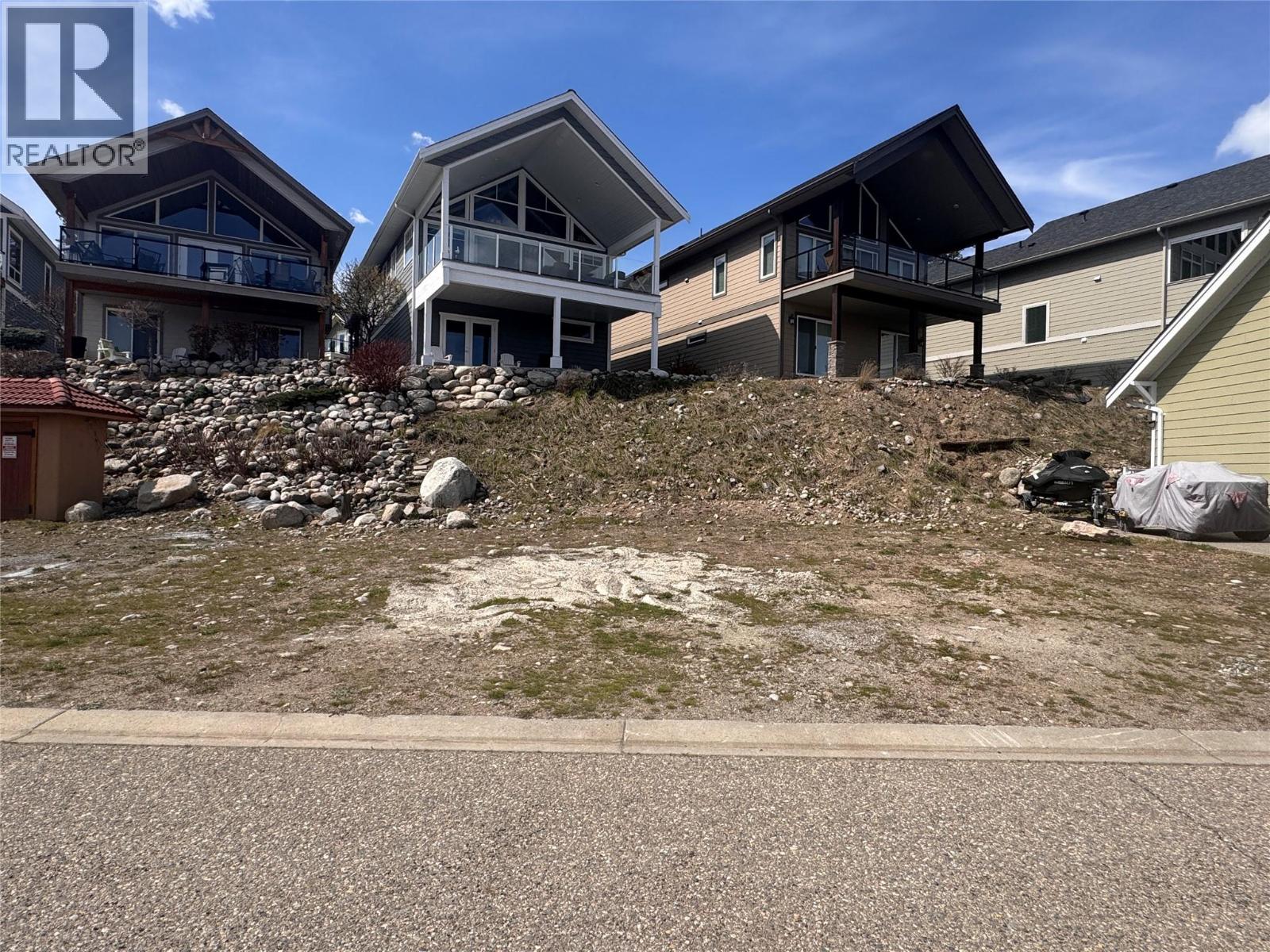 6995 Terazona Drive, Kelowna