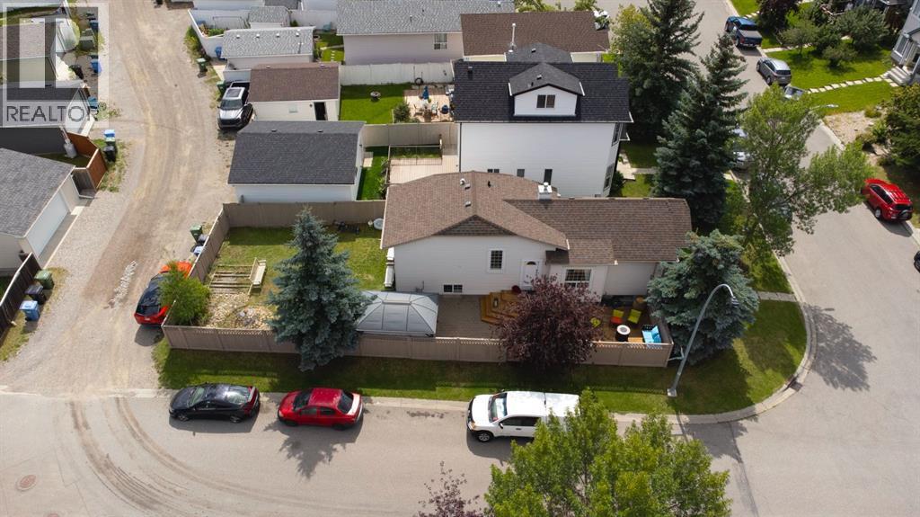 Single Family House 4 Level for Sale in  Somervale Place SW Somerset Calgary 