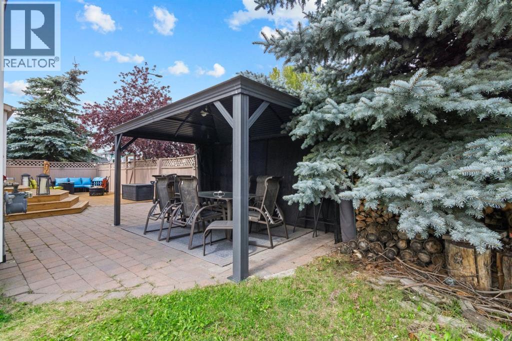 Single Family House 4 Level for Sale in  Somervale Place SW Somerset Calgary 