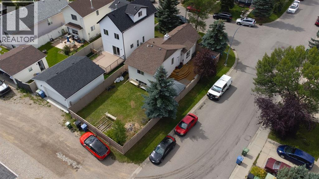 Single Family House 4 Level for Sale in  Somervale Place SW Somerset Calgary 