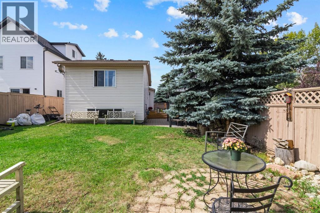 Single Family House 4 Level for Sale in  Somervale Place SW Somerset Calgary 