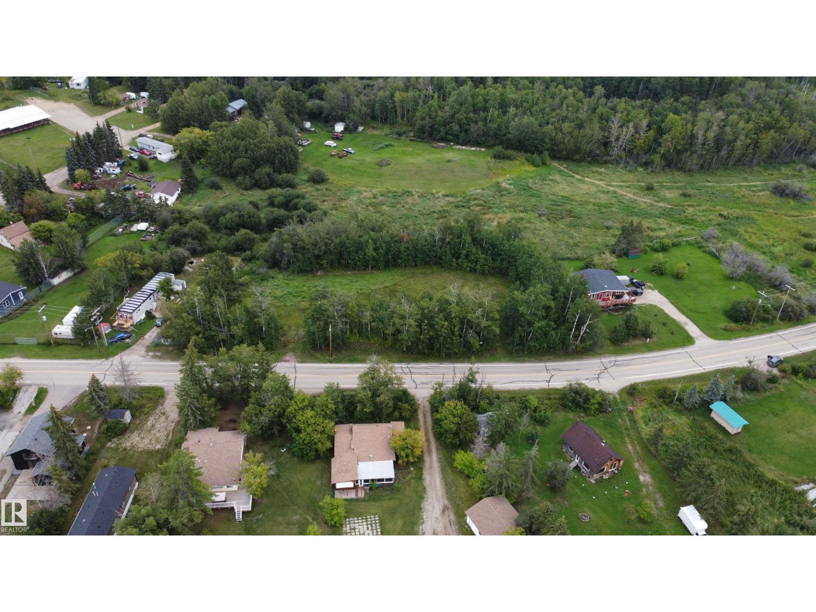 Photo 15 of 19 55022 Lac Ste Anne Trail, Rural Lac Ste Anne County AB
