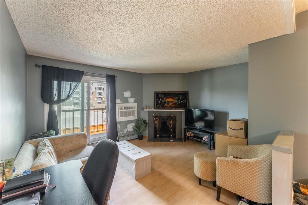 Photo 15 of 2205 1048 Bairdmore Boulevard, Winnipeg MB