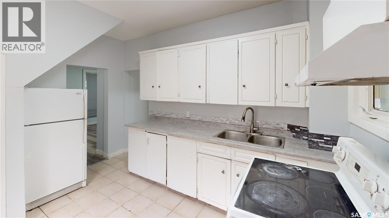 Photo 1 of 1317 Athol Street, Regina SK