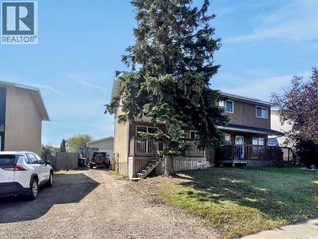 Photo 2 of 141 Sirius Avenue, Fort Mcmurray AB