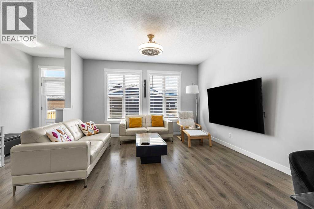 Photo 6 of 40 Seton Mews Se, Calgary AB