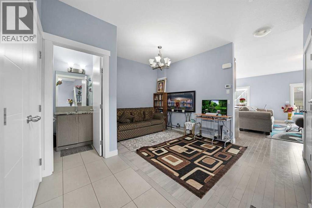 Photo 10 of 31 Baysprings Way Sw, Airdrie AB