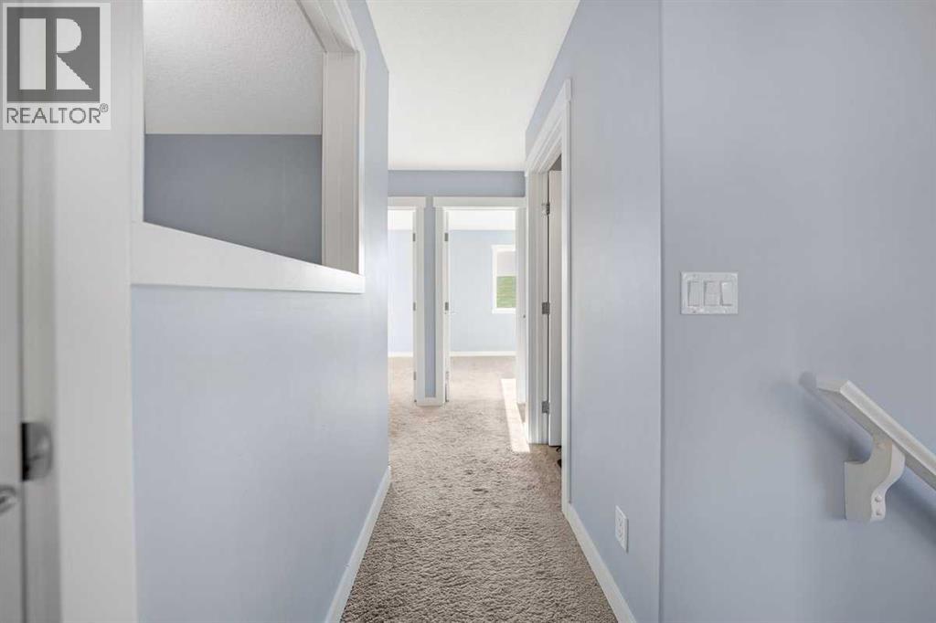 Photo 22 of 31 Baysprings Way Sw, Airdrie AB