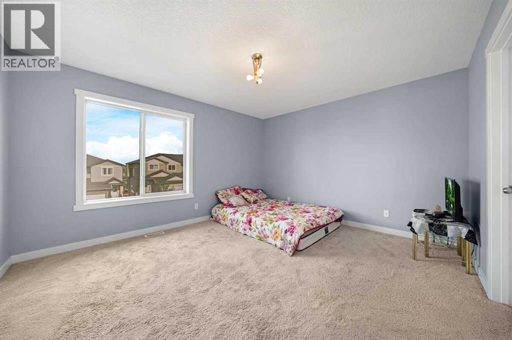 Photo 24 of 31 Baysprings Way Sw, Airdrie AB