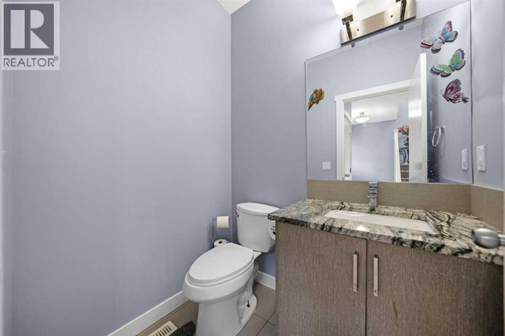 Photo 12 of 31 Baysprings Way Sw, Airdrie AB