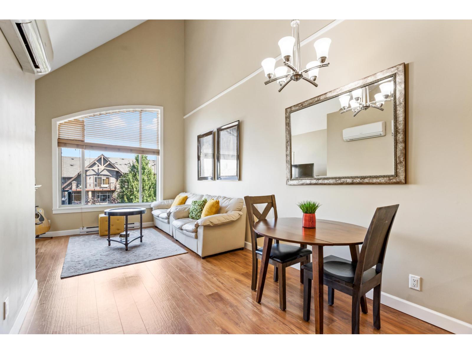 Photo 5 of 542 8288 207 A Street, Langley BC