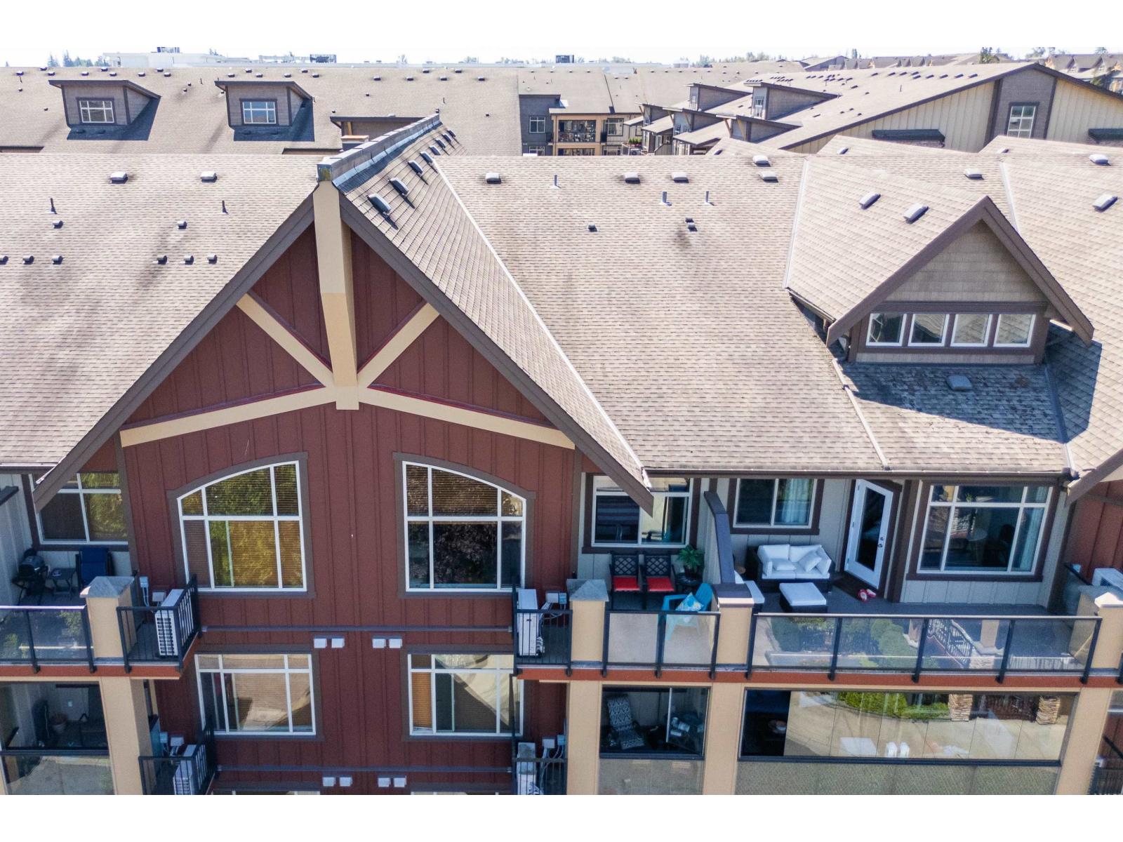 Photo 34 of 542 8288 207 A Street, Langley BC
