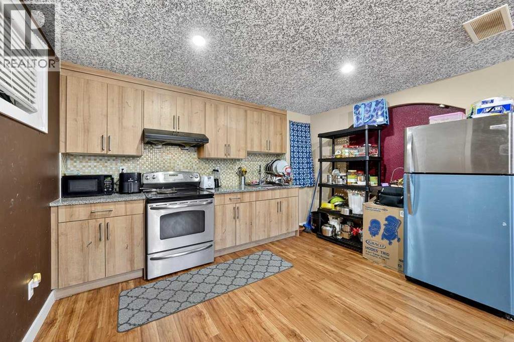 Photo 40 of 143 Saddleland Crescent Ne, Calgary AB