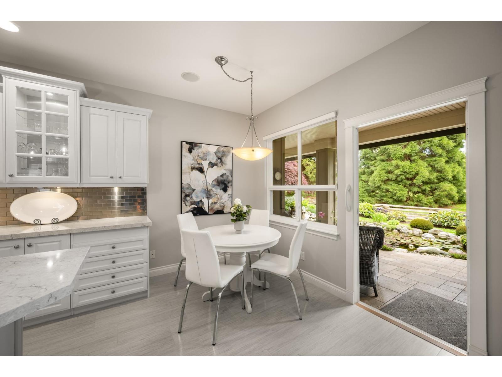 Photo 8 of 1 3300 157 A Street, Surrey BC