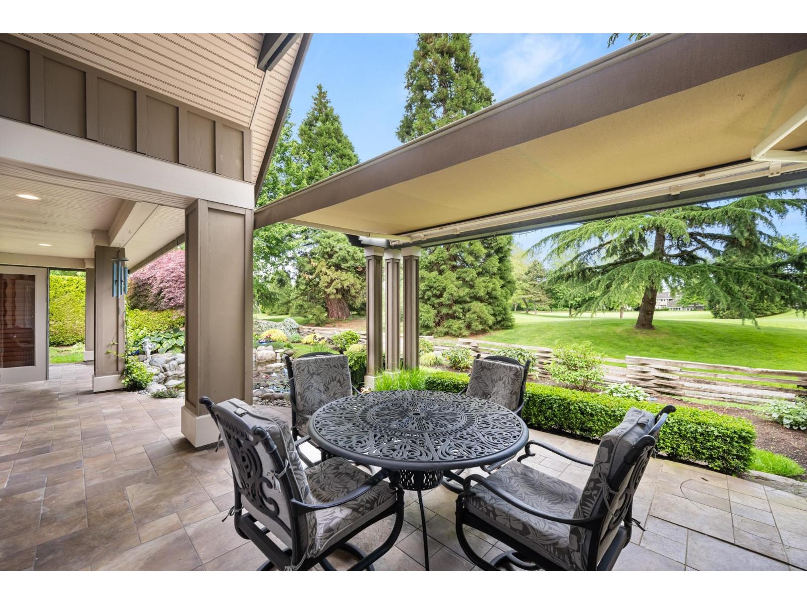 Photo 3 of 1 3300 157 A Street, Surrey BC