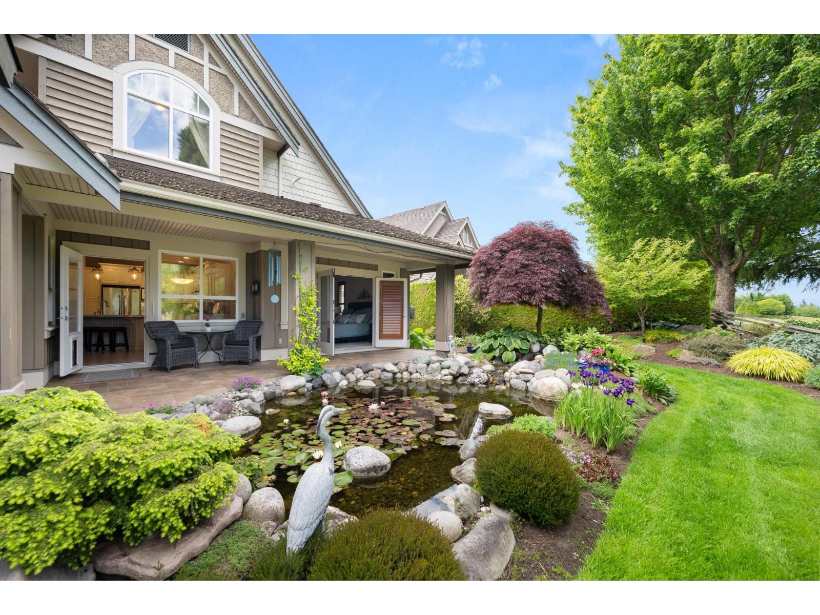 Photo 38 of 1 3300 157 A Street, Surrey BC