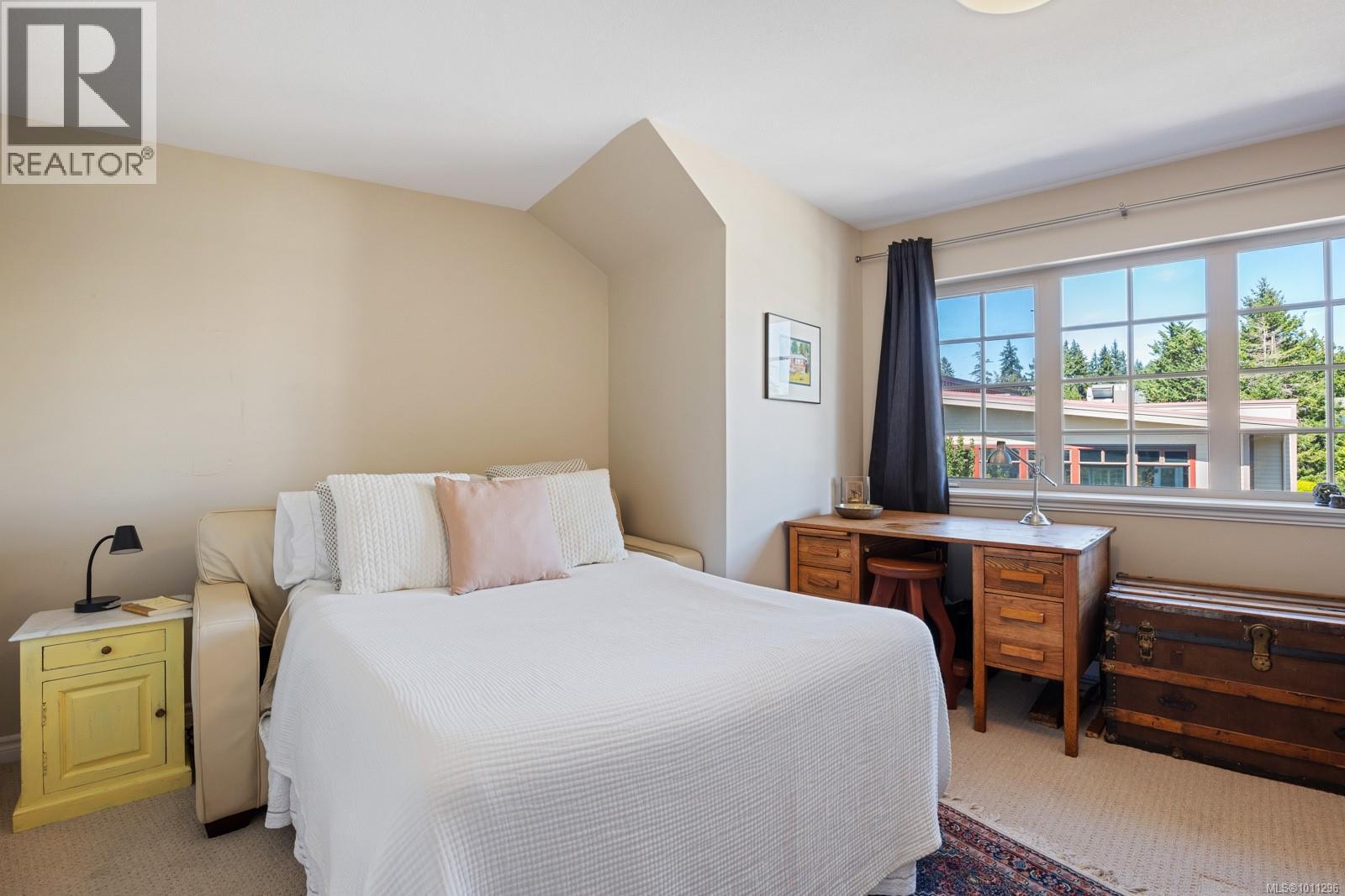 304 1705 Comox Ave, Comox