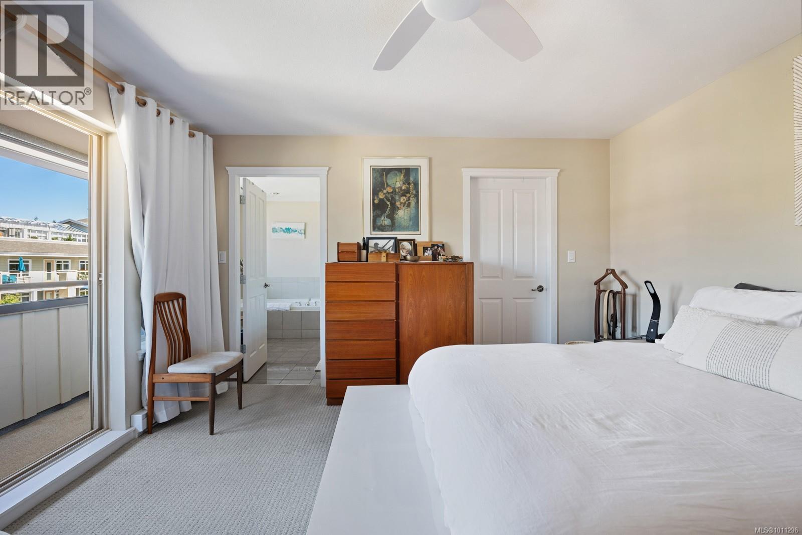 304 1705 Comox Ave, Comox
