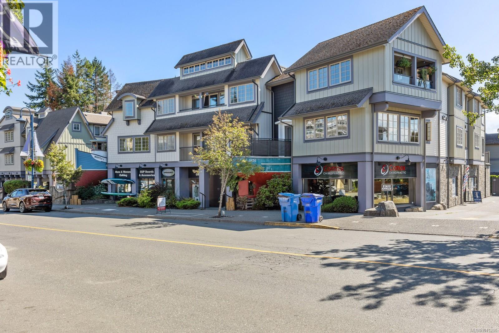 304 1705 Comox Ave, Comox