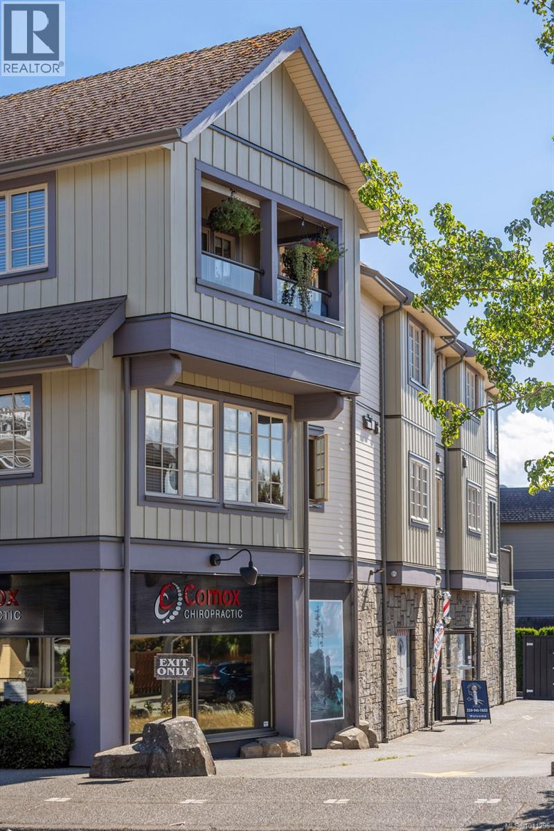 304 1705 Comox Ave, Comox