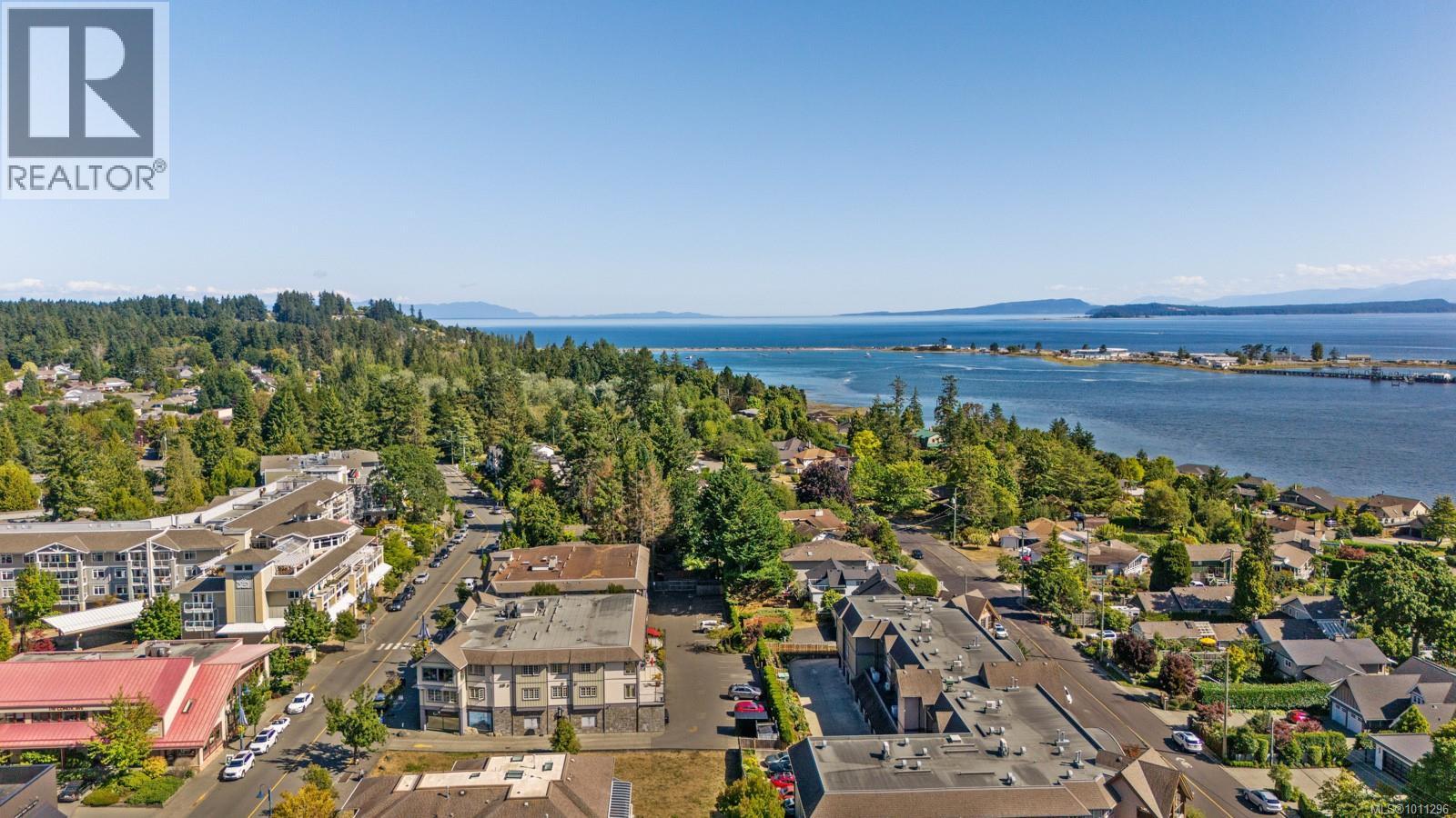 304 1705 Comox Ave, Comox