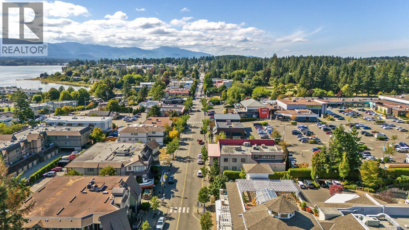 304 1705 Comox Ave, Comox